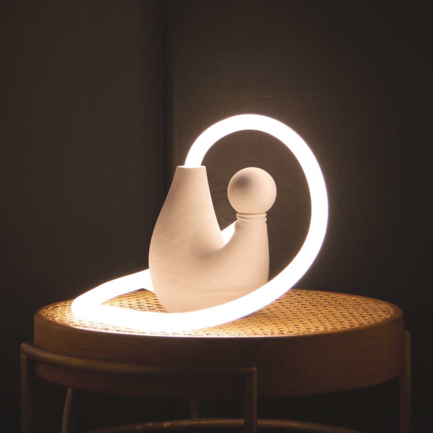 [GRAVITY] Flex LED Table Lamp